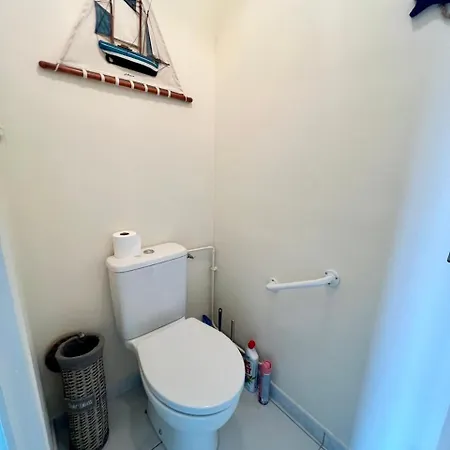 Jolie Maison 2 Avec Jardin A - Ideal Familles - Parking Gratuit - Confort Equipee Hébergement de vacances *
