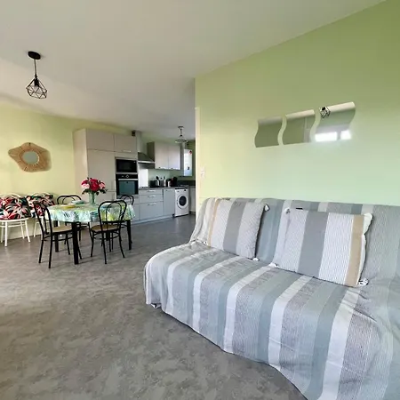 Hébergement de vacances Jolie Maison 2 Avec Jardin A - Ideal Familles - Parking Gratuit - Confort Equipee Royan