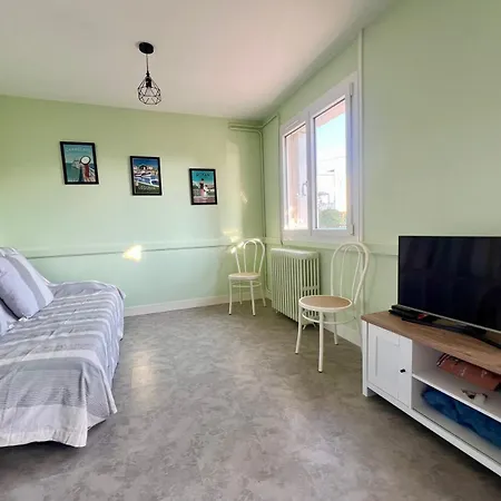 Hébergement de vacances Jolie Maison 2 Avec Jardin A - Ideal Familles - Parking Gratuit - Confort Equipee